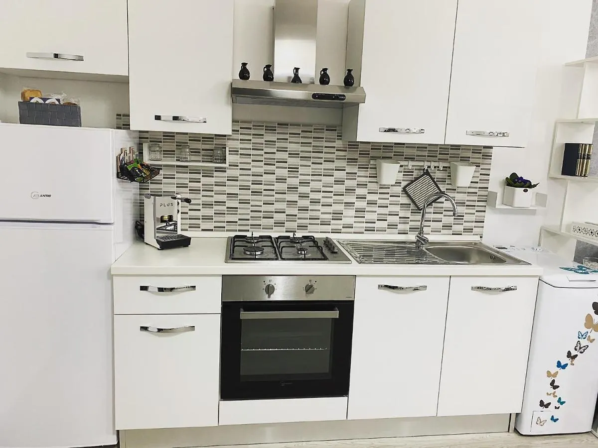 Appartamento Luli House Napoli 0*,  Italia