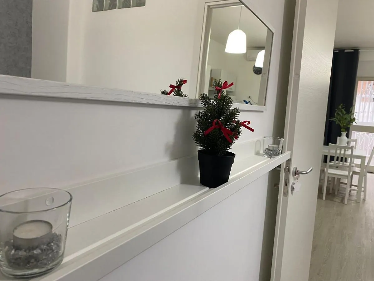 Appartamento Luli House Napoli 0*,
